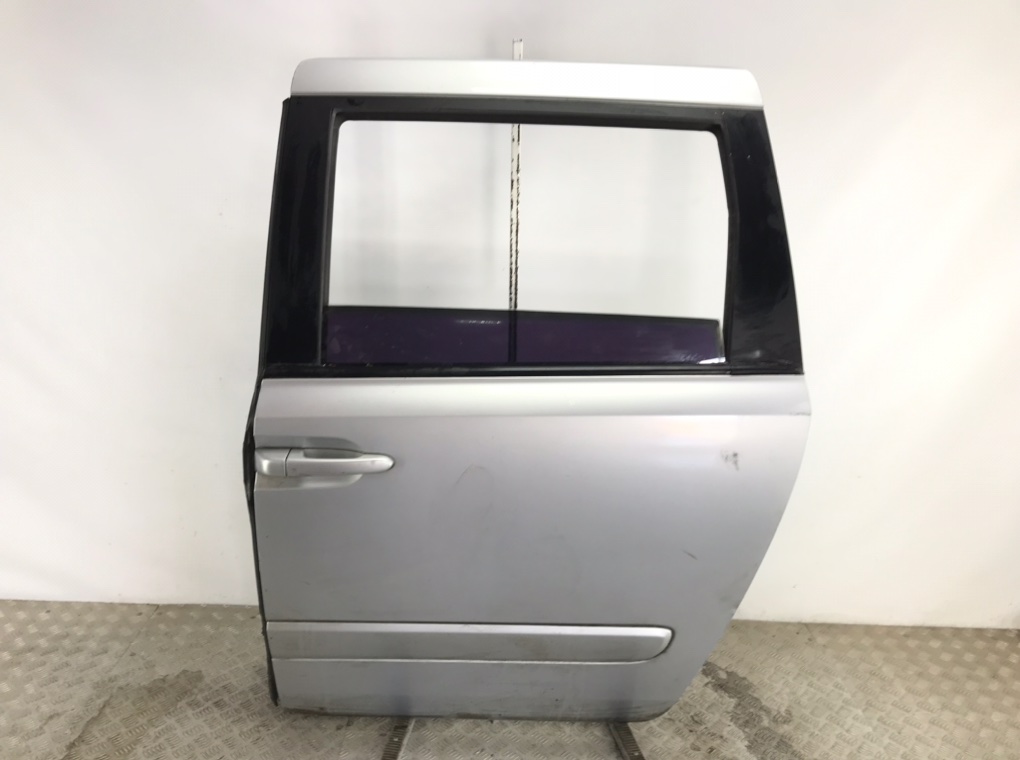 Дверь сдвижная левая для Kia Carnival, 2008 г. 2.9 CRDi дизель б/у