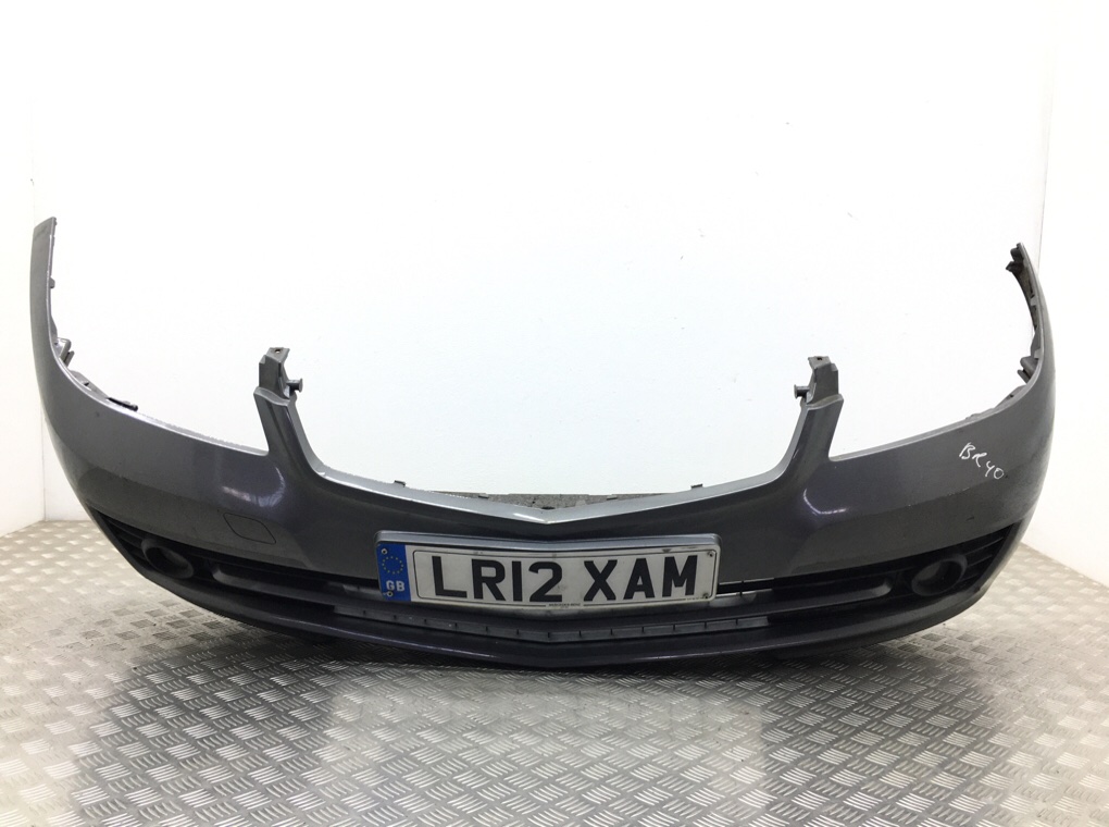 Бампер передний для Mercedes A W169, 2012 г. 1.5 i бензин б/у