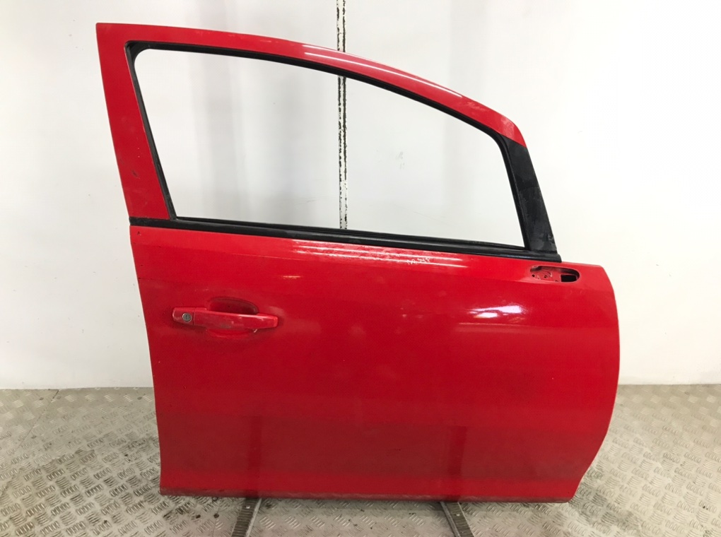 Дверь передняя правая для Opel Corsa, 2011 г. 1.0 i бензин б/у