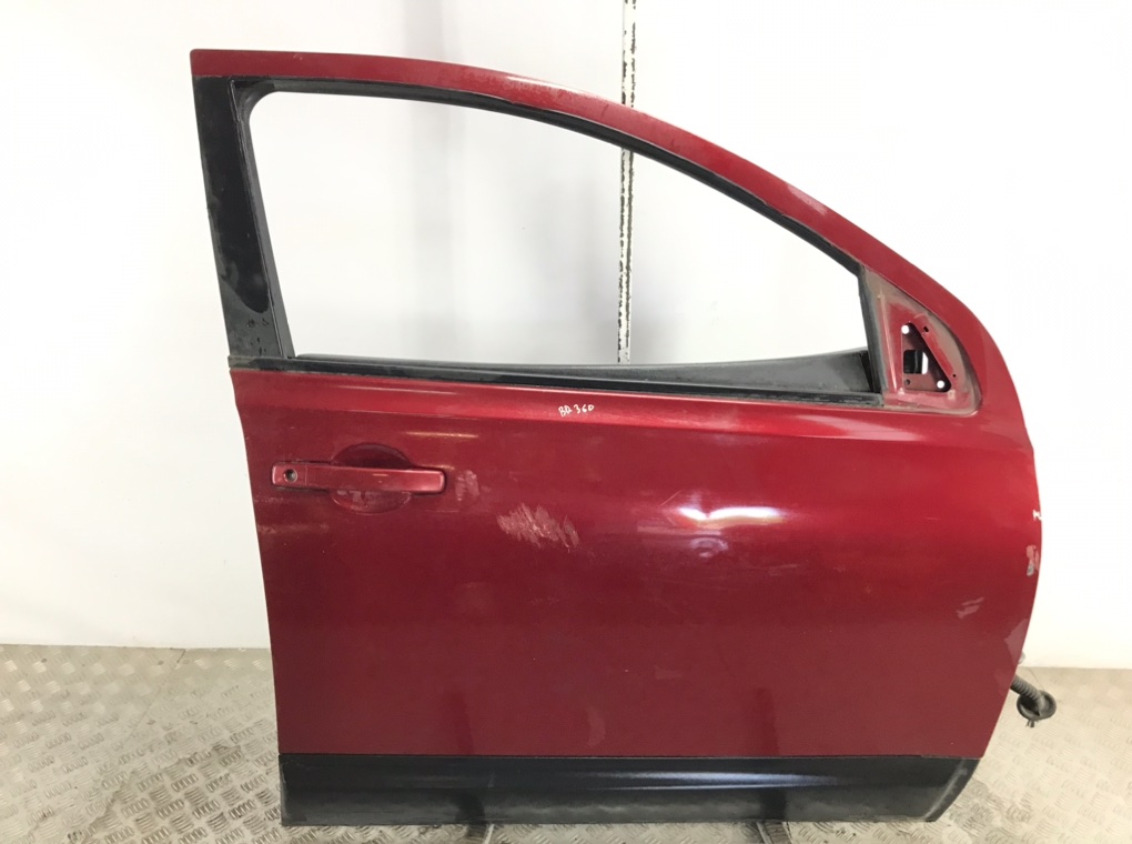 Дверь передняя правая для Nissan Qashqai, 2011 г. 2.0 CDTi дизель б/у