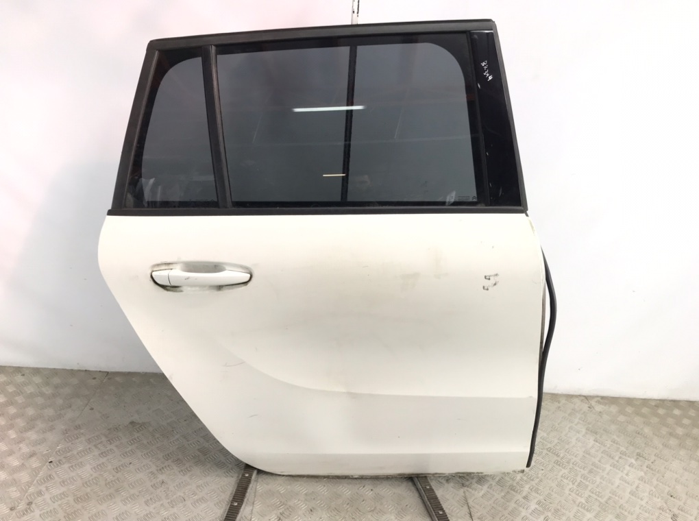 Дверь задняя правая для Citroen C4 Grand Picasso, 2016 г. 1.6 HDi дизель б/у