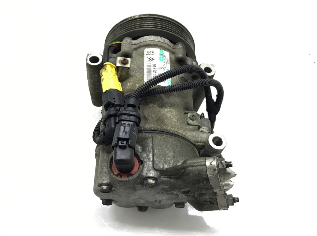 Компрессор кондиционера для Peugeot 207, 2010 г. 1.4 i бензин б/у — фото 4