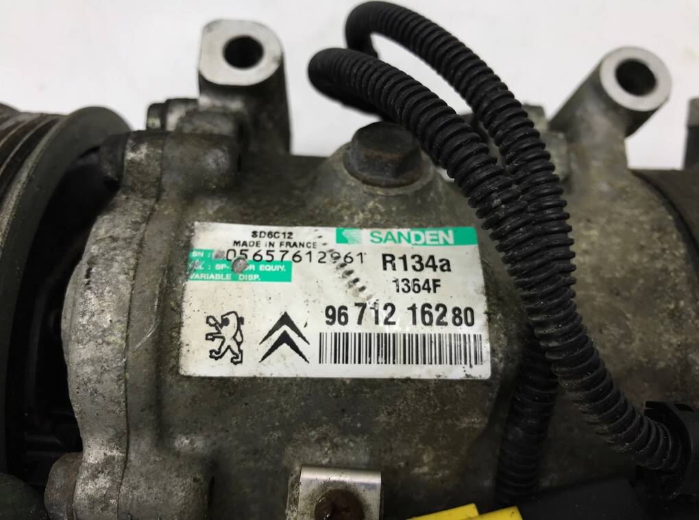 Компрессор кондиционера для Peugeot 207, 2010 г. 1.4 i бензин б/у — фото 5