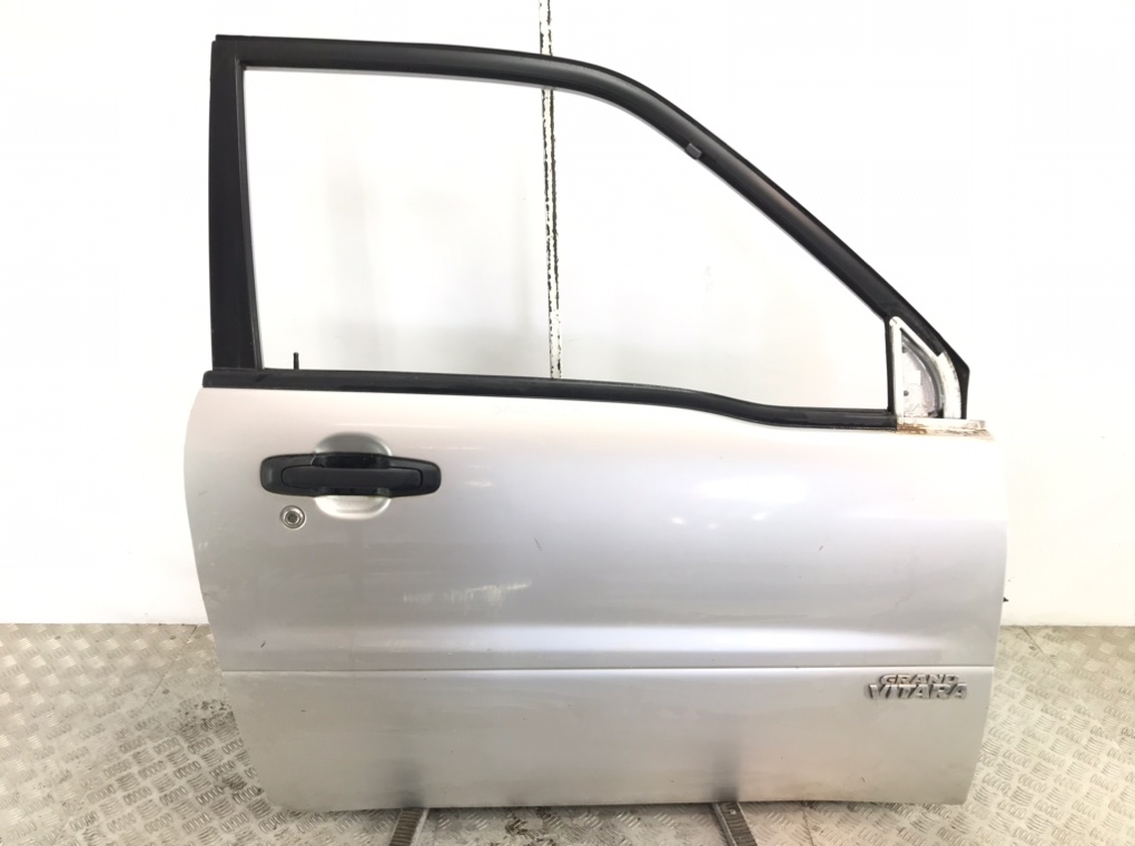 Дверь передняя правая для Suzuki Grand Vitara, 2003 г. 1.6 i бензин б/у
