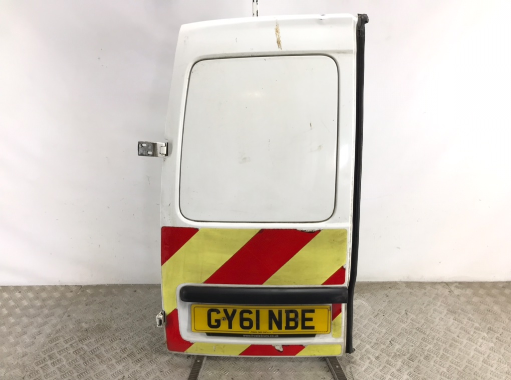 Дверь задняя распашная левая для Opel Combo, 2011 г. 1.3 CDTi дизель б/у