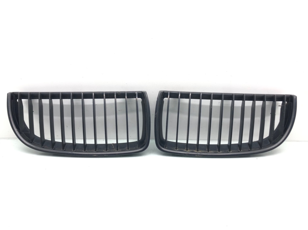 Решетка радиатора для BMW 3 E90/E91/E92/E93, 2007 г. 2.0 TD дизель б/у