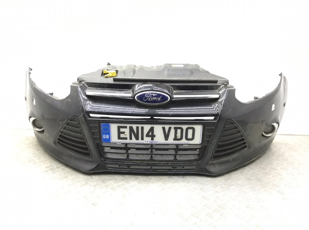 Бампер передний для Ford Focus, 2014 г. 1.0 i бензин б/у