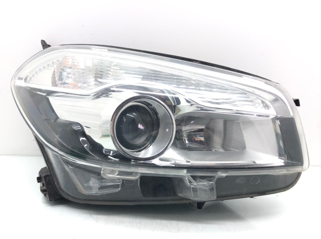 Фара правая для Nissan Qashqai, 2012 г. 1.5 DCi дизель б/у