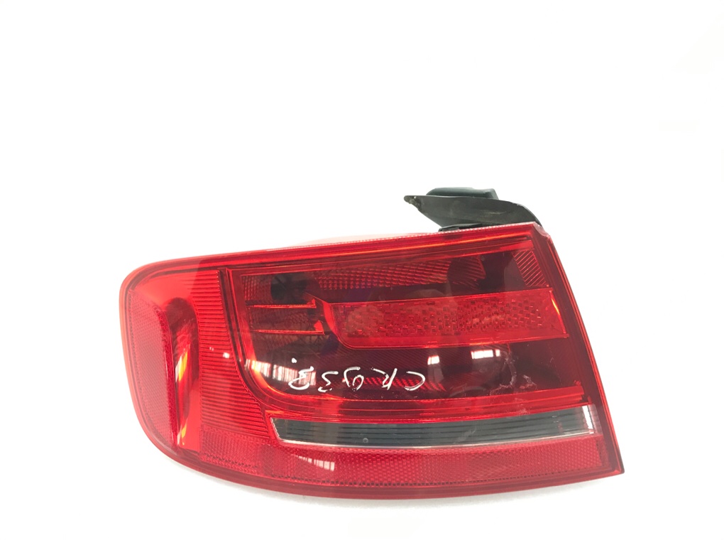 Фонарь задний левый для Audi A4, 2011 г. 2.0 TDI дизель б/у