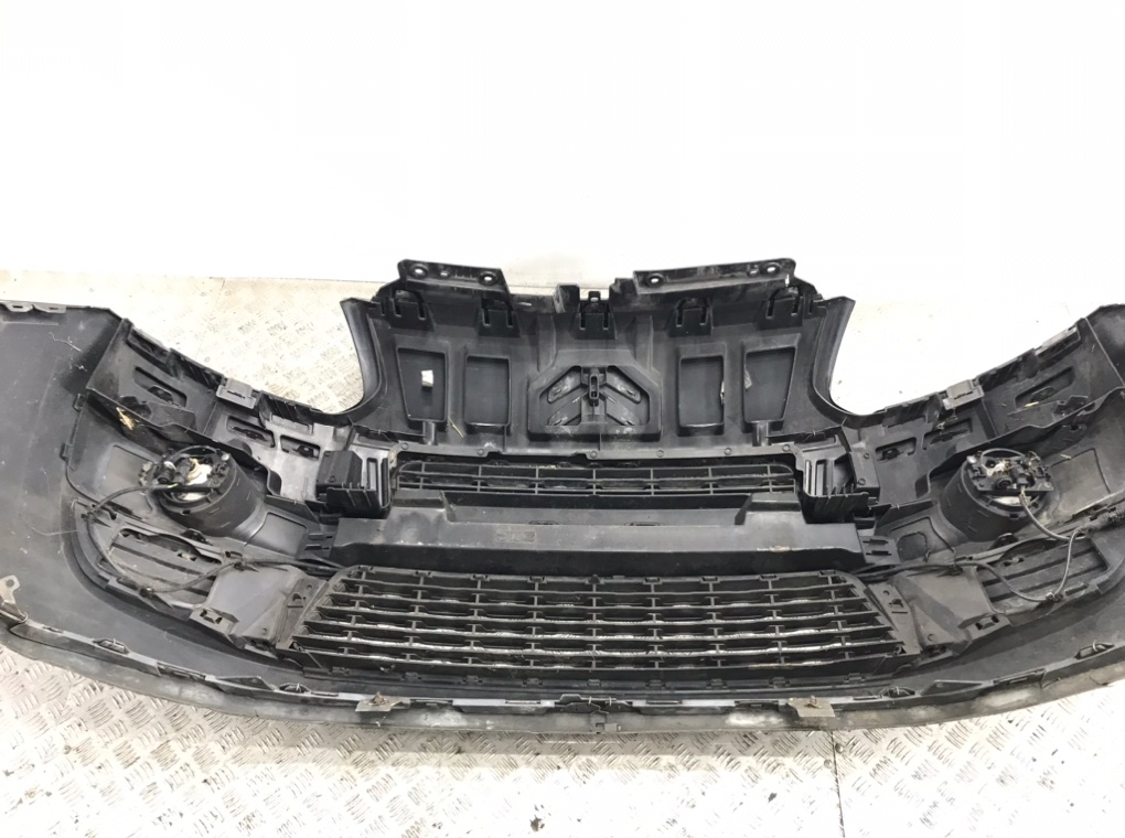 Бампер передний для Citroen C3 Picasso, 2009 г. 1.6 HDi дизель б/у — фото 5