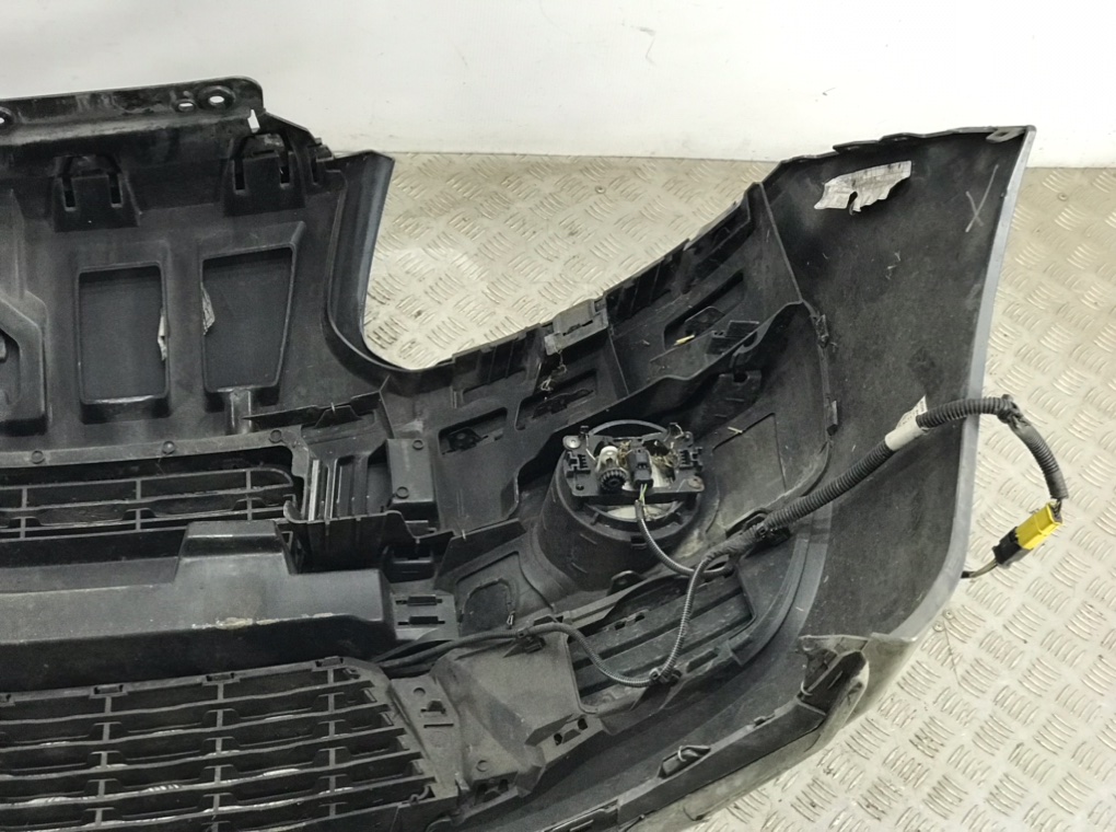 Бампер передний для Citroen C3 Picasso, 2009 г. 1.6 HDi дизель б/у — фото 7