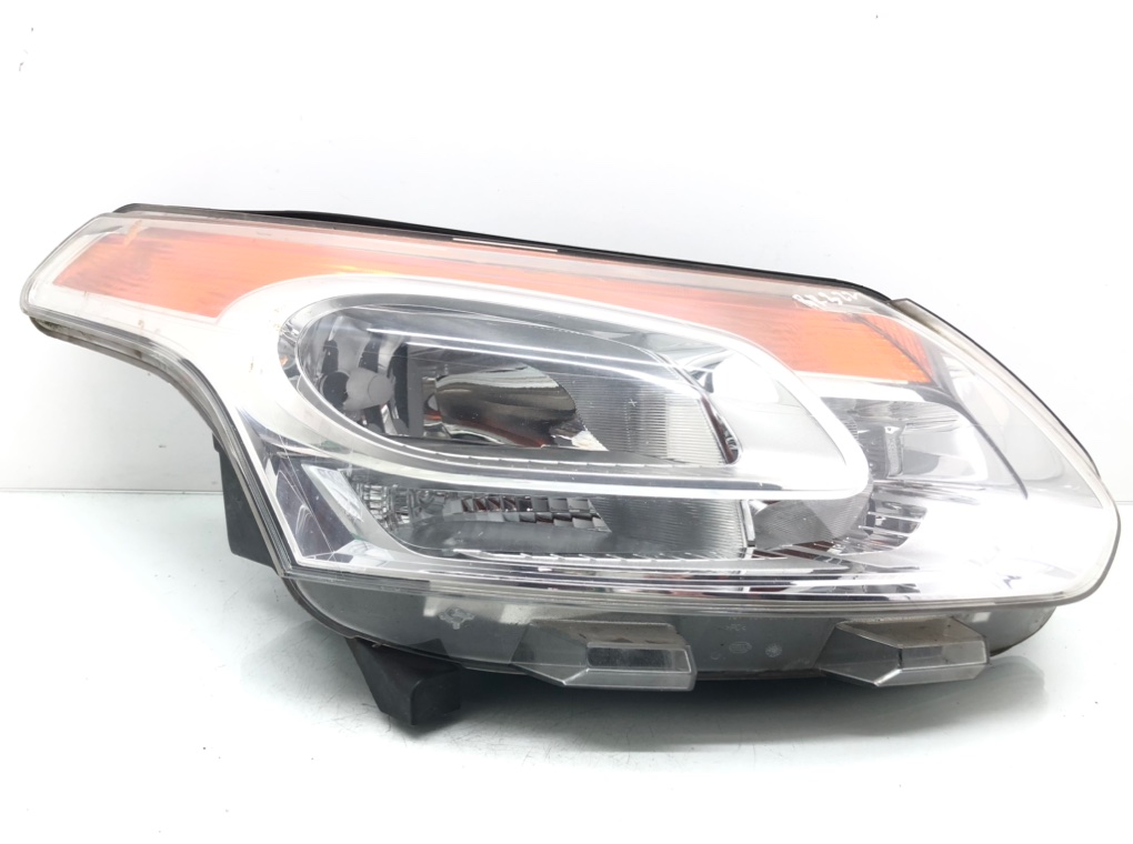 Фара правая для Citroen C3 Picasso, 2011 г. 1.6 HDi дизель б/у