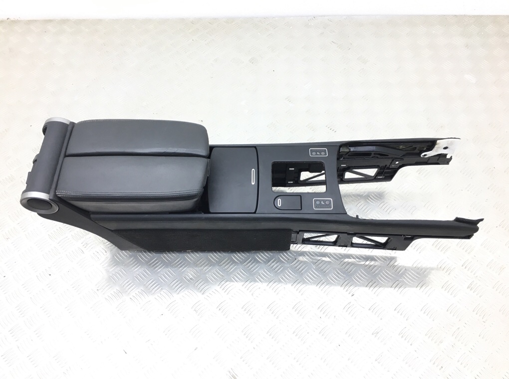 Консоль салона (кулисная часть) для Honda Legend, 2007 г. 3.5 i бензин б/у