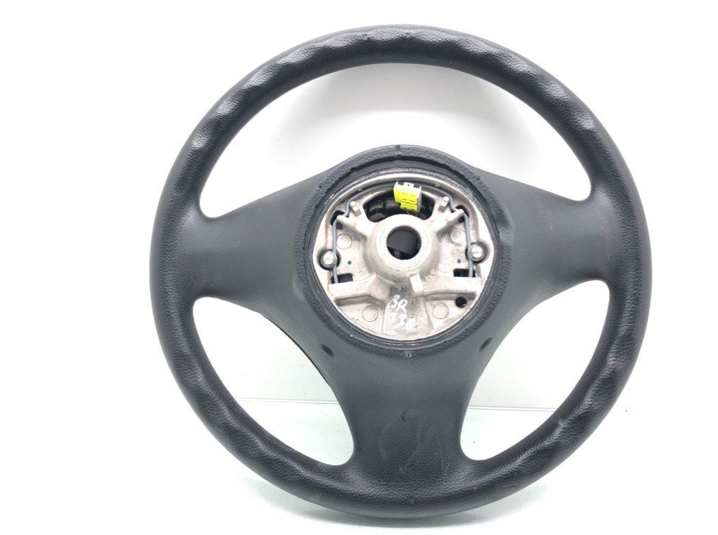 Руль для BMW 1 E87/E81/E82/E88, 2011 г. 2.0 i бензин б/у — фото 2