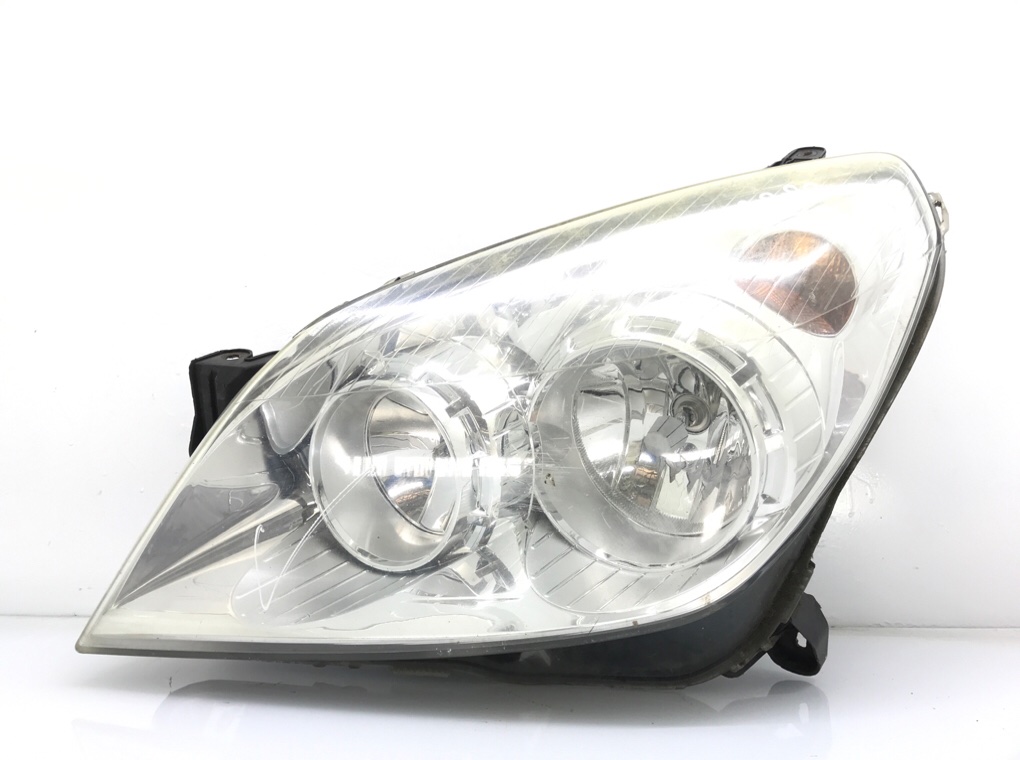 Фара левая для Opel Astra, 2009 г. 1.9 CDTi дизель б/у