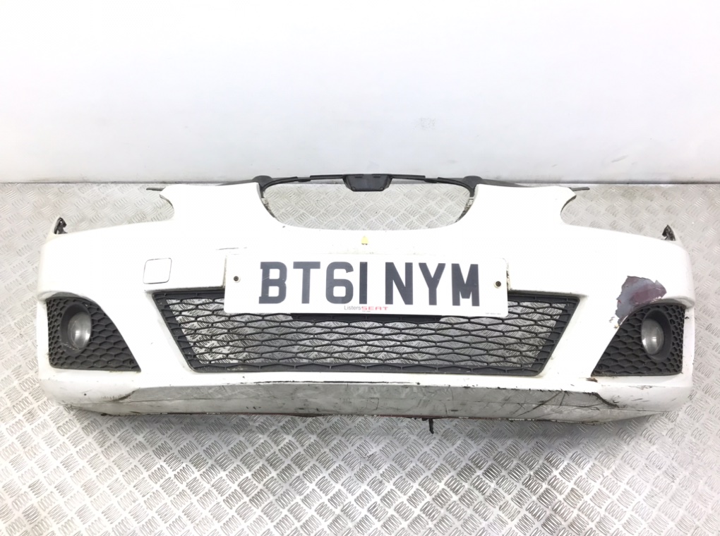 Бампер передний для Seat Leon, 2012 г. 1.6 TDi дизель б/у
