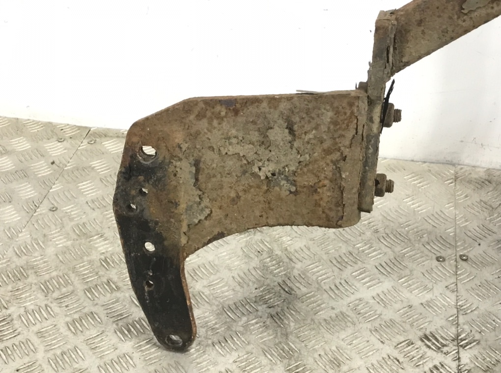 Прицепное устройство (фаркоп) для Kia Carnival, 2008 г. 2.9 CRDi дизель б/у — фото 3