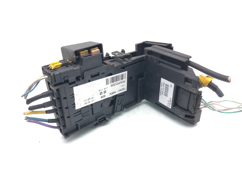 Блок предохранителей для Citroen C4 Picasso, 2013 г. 1.6 HDi дизель б/у — фото 2