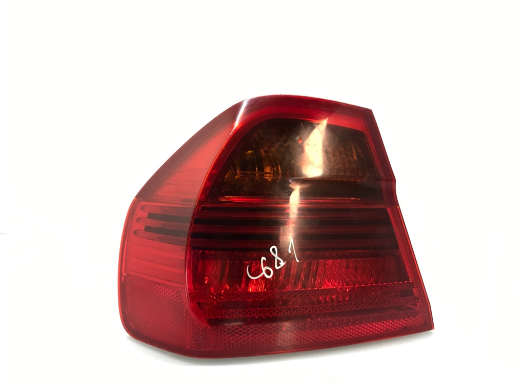 Фонарь задний левый для BMW 3 E90/E91/E92/E93, 2006 г. 2.0 TD дизель б/у