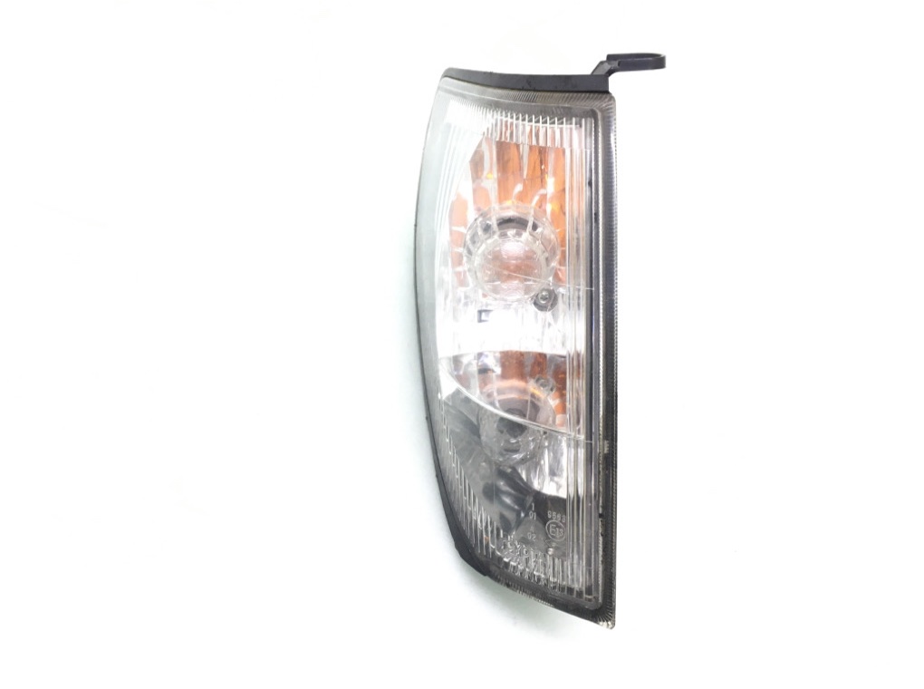 Поворотник правый для Toyota Land Cruiser Prado, 2001 г. 3.4 i бензин б/у — фото 5