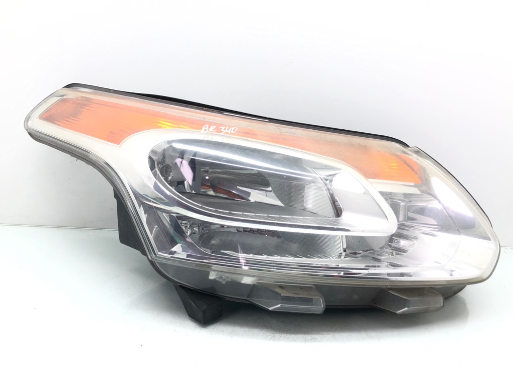Фара правая для Citroen C3 Picasso, 2009 г. 1.6 HDi дизель б/у