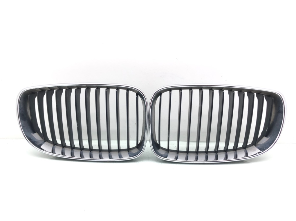 Решетка радиатора для BMW 1 E87/E81/E82/E88, 2011 г. 2.0 i бензин б/у