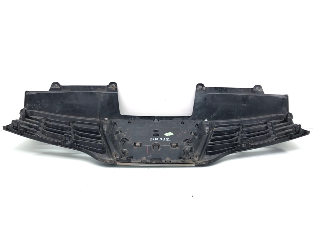 Решетка радиатора для Nissan Qashqai, 2012 г. 1.5 DCi дизель б/у — фото 2