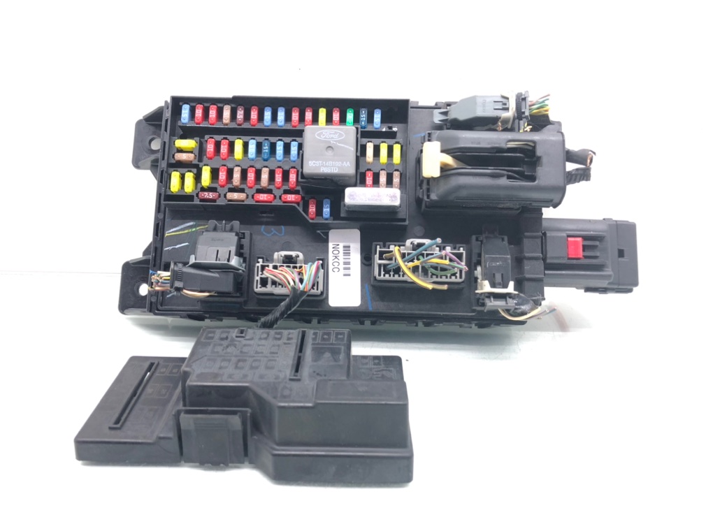 Блок предохранителей для Ford Focus, 2010 г. 2.0 i бензин б/у — фото 3
