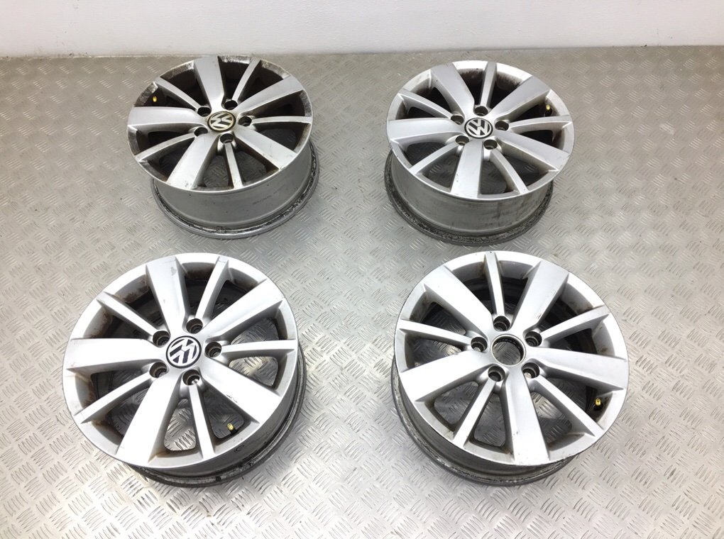 Диски литые R16 для Volkswagen Golf (6.5Jx16 5x112 ET50 DIA57.1) б/у — 4 шт.