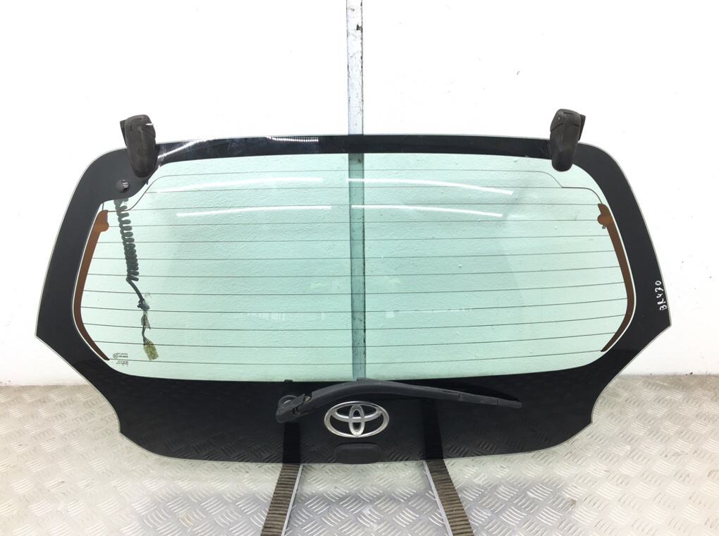 Стекло заднее для Toyota Aygo, 2006 г. 1.0 i бензин б/у