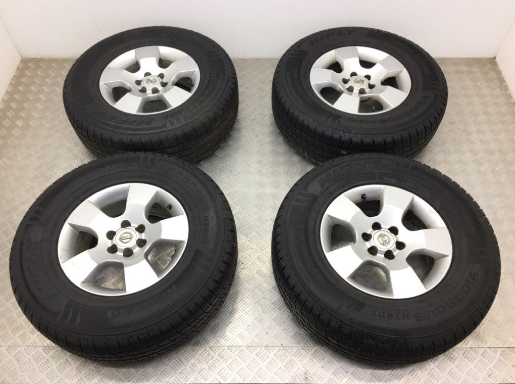 Диски литые R16 для Nissan Navara (7.0Jx16 6x114.3 ET30 DIA66.1) б/у — 4 шт.