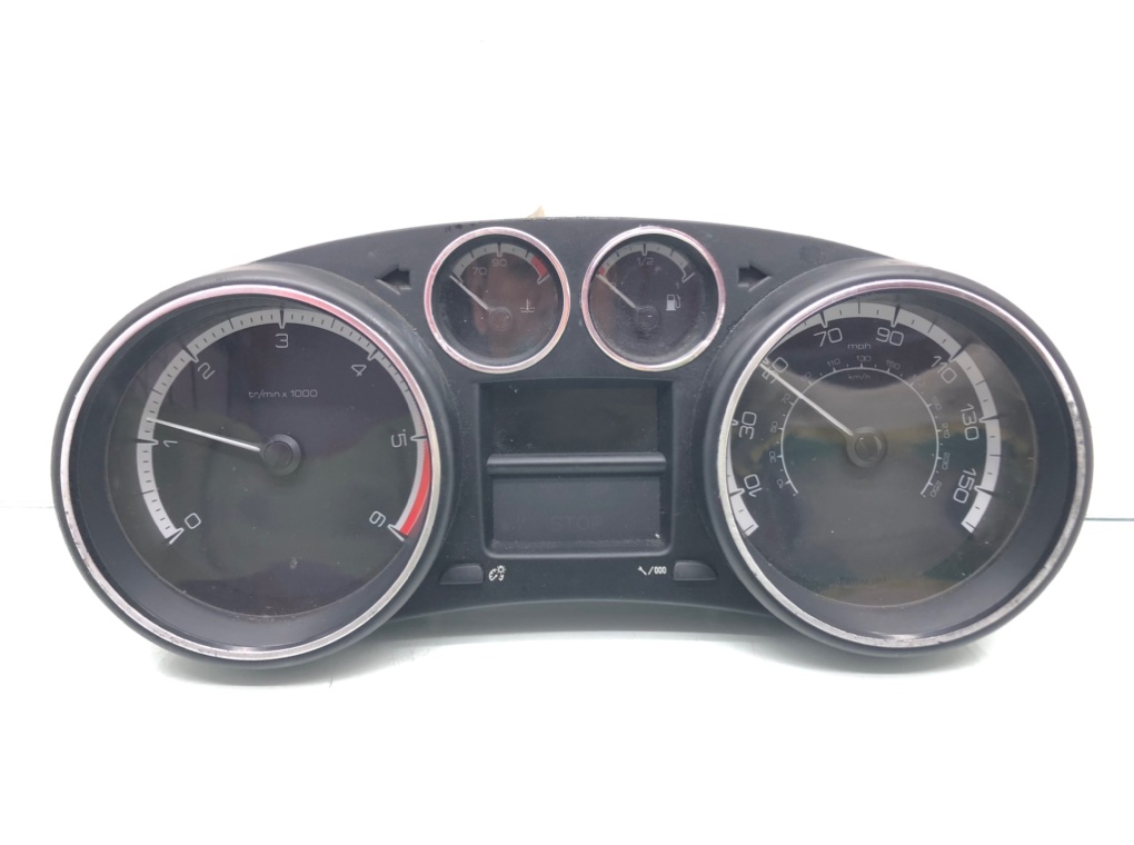 Щиток приборов (приборная панель) для Peugeot 308, 2011 г. 1.6 HDi дизель б/у