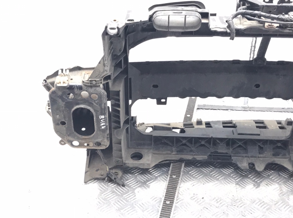 Панель передняя (телевизор) для Ford Fiesta, 2012 г. 1.6 TDCi дизель б/у — фото 5