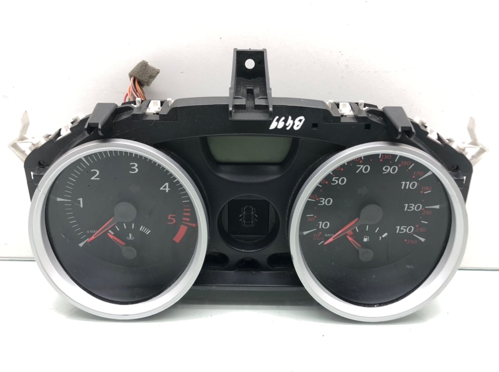 Щиток приборов (приборная панель) для Renault Megane, 2008 г. 1.5 DCi дизель б/у