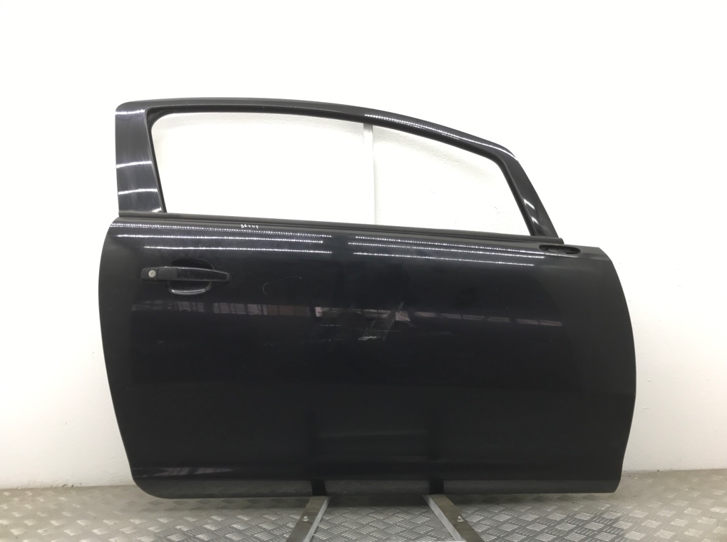 Дверь передняя правая для Opel Corsa, 2008 г. 1.4 i бензин б/у