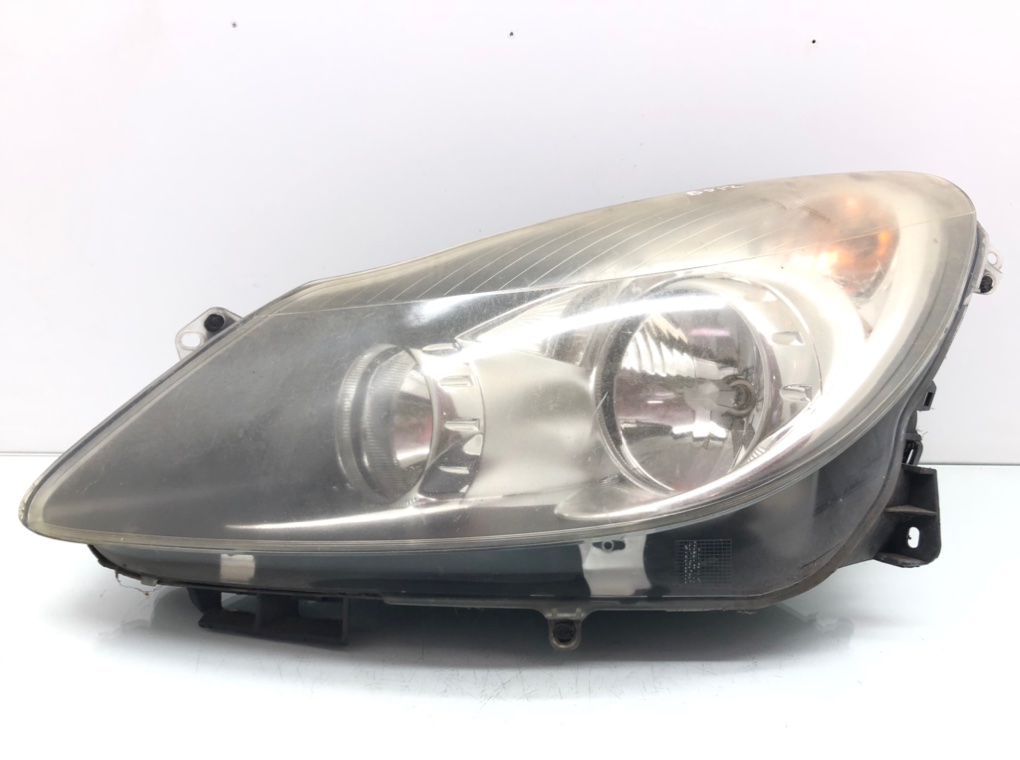Фара левая для Opel Corsa, 2010 г. 1.2 i бензин б/у