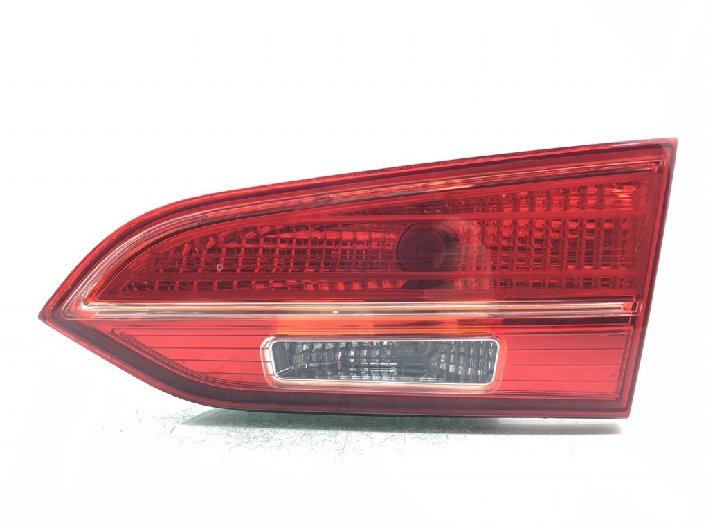 Фонарь крышки багажника правый для Hyundai Santa Fe, 2014 г. 2.2 CRDi дизель б/у