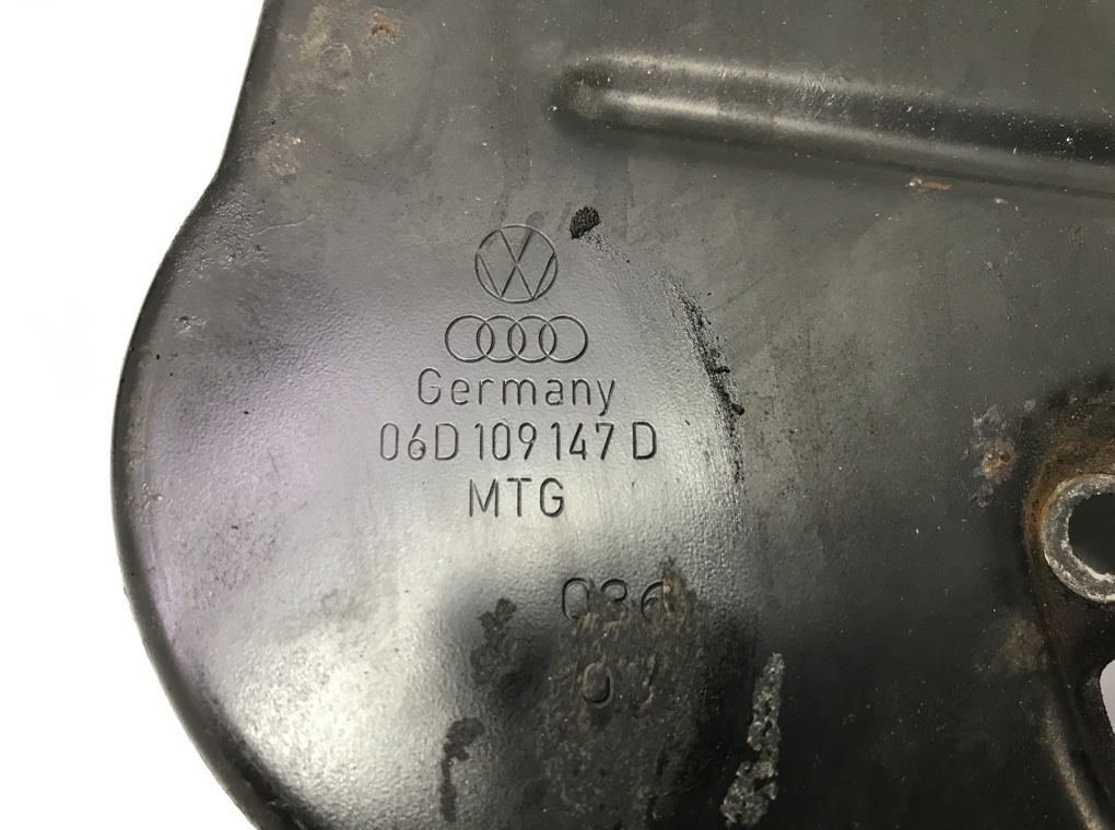 Защита (кожух) ремня ГРМ для Audi A3, 2004 г. 2.0 FSI бензин б/у — фото 4