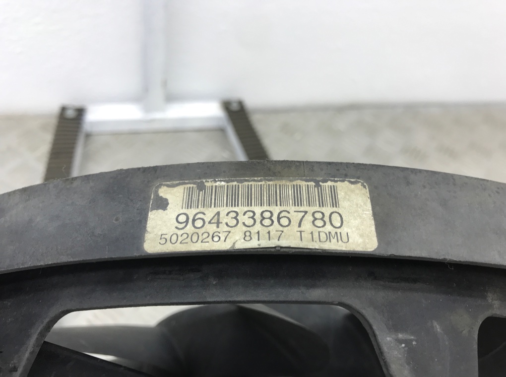 Вентилятор радиатора для Peugeot 206, 2003 г. 1.4 i бензин б/у — фото 6