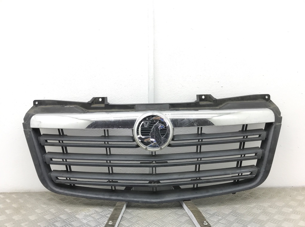 Решетка радиатора для Opel Movano, 2014 г. 2.3 DCI дизель б/у