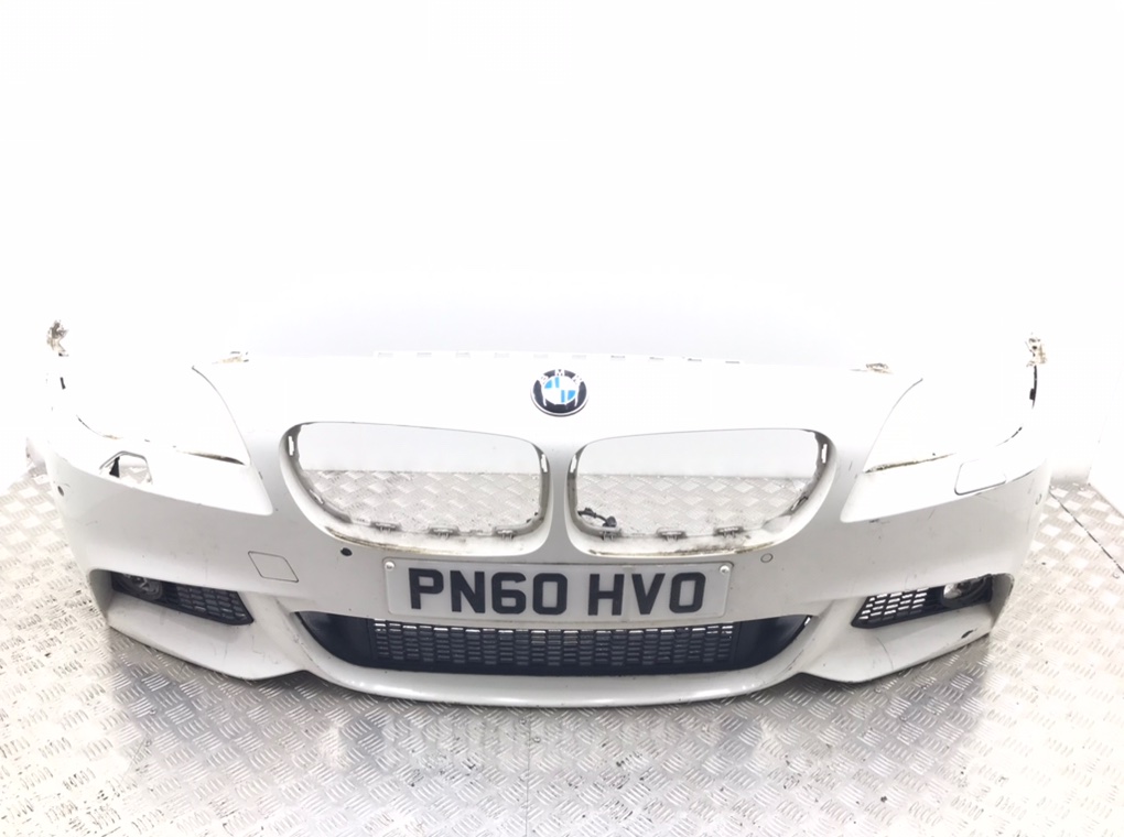 Бампер передний для BMW 5 F10/F11/GT F07, 2010 г. 2.0 TD дизель б/у