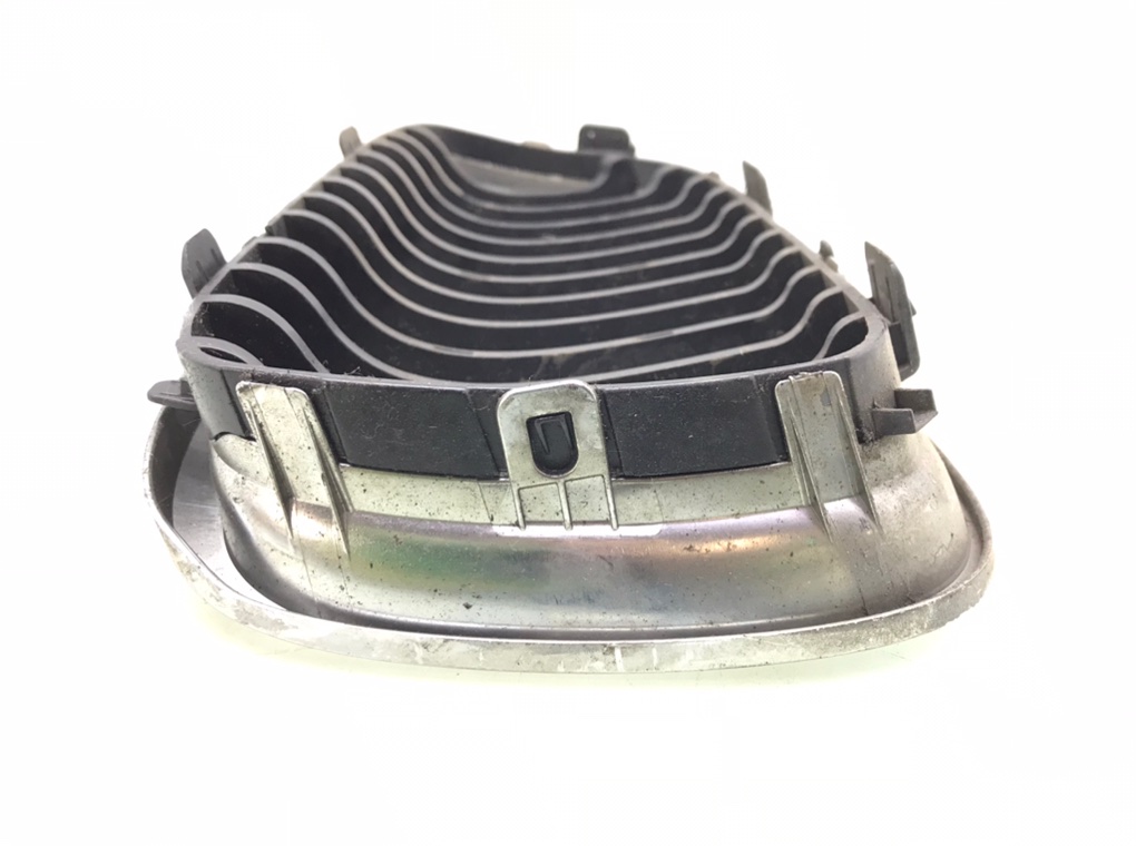 Решетка радиатора для BMW 3 E90/E91/E92/E93, 2010 г. 2.0 i бензин б/у — фото 6