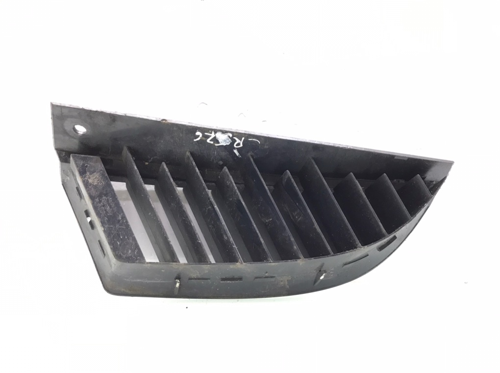 Решетка радиатора для Mitsubishi Colt, 2005 г. 1.1 i бензин б/у — фото 2