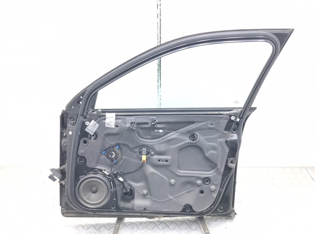 Дверь передняя правая для Audi A4, 2008 г. 1.9 TDi дизель б/у — фото 4