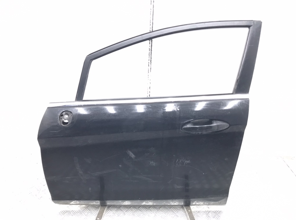 Дверь передняя левая для Ford Fiesta, 2010 г. 1.4 TDCi дизель б/у