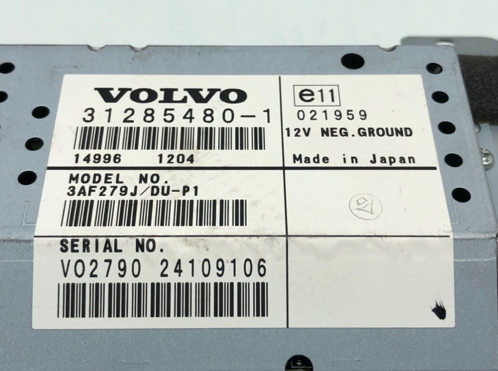 Дисплей для Volvo C30, 2012 г. 2.0 i бензин б/у — фото 5