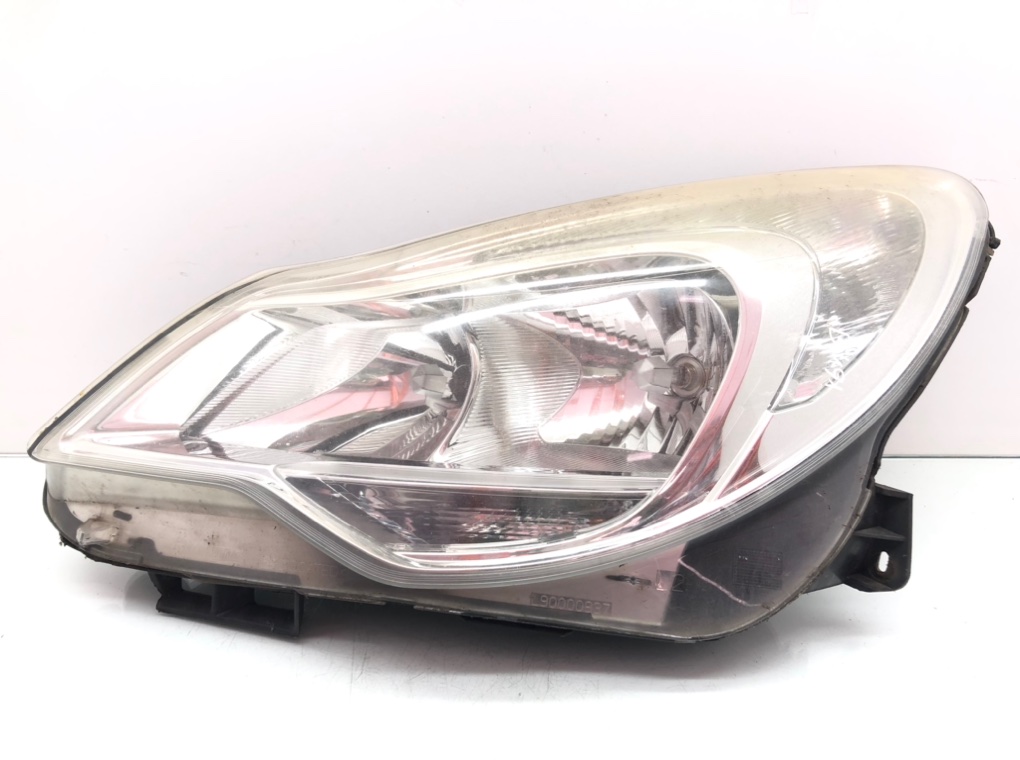 Фара левая для Opel Corsa, 2011 г. 1.2 i бензин б/у