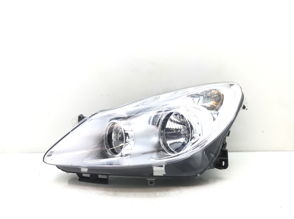Фара левая для Opel Corsa, 2008 г. 1.2 i бензин б/у