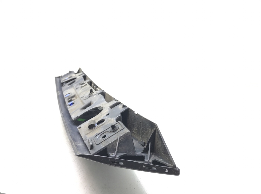 Накладка подсветки номера для Ford Mondeo, 2010 г. 2.0 TDCi дизель б/у — фото 4