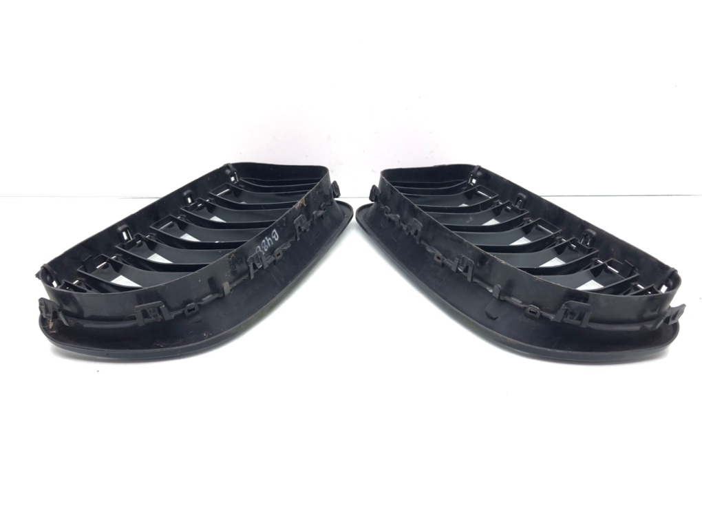 Решетка радиатора для BMW 5 F10/F11/GT F07, 2010 г. 2.0 TD дизель б/у — фото 3